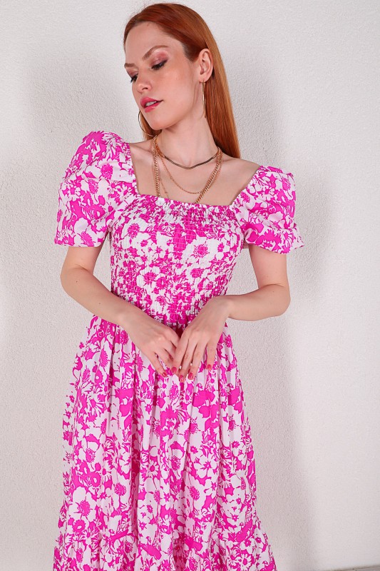 ELB-01639 Pembe Çiçek Desenli Kare Yaka Balon Kol Elbise