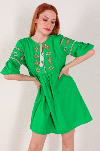ELB-01642 Yeşil Etnik Desenli Bağlamalı Mini Elbise - Thumbnail