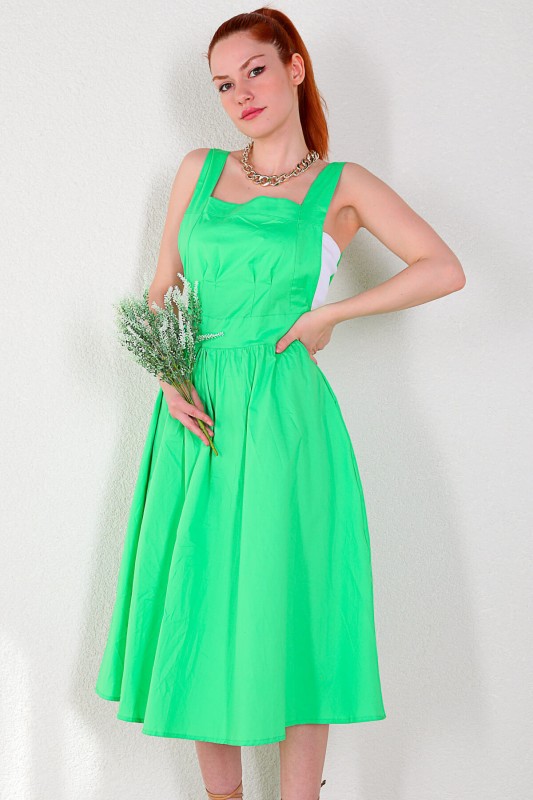 ELB-01647 Yeşil Kare Yaka Kalın Askılı Mini Elbise