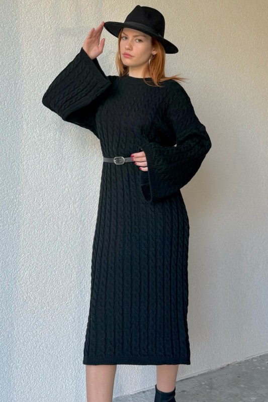ELB-01712 Siyah Saç Örgü Detaylı Salaş Uzun Günlük Triko Elbise