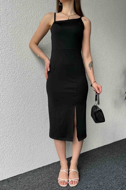 ELB-01724 Siyah Askılı Çapraz Yaka Yırtmaçlı Midi Boy Elbise - 3