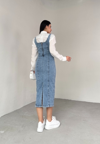 ELB-01742 Mavi Taşlamalı Havuz Yaka Denim Kumaş Arka Yırtmaç DetaylıTaşlamalı ve likralıd Likralı Midiboy Elbise - Thumbnail
