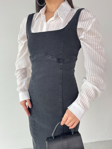Cappmoda - ELB-01742 Siyah Havuz Yaka Denim Kumaş Arka Yırtmaç Detaylı Likralı Midiboy Elbise (1)