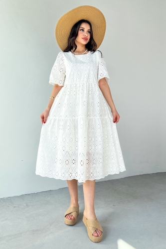 Cappmoda - ELB-01767 Beyaz Katlı Fisto Kumaş Yarım Kol Elbise (1)