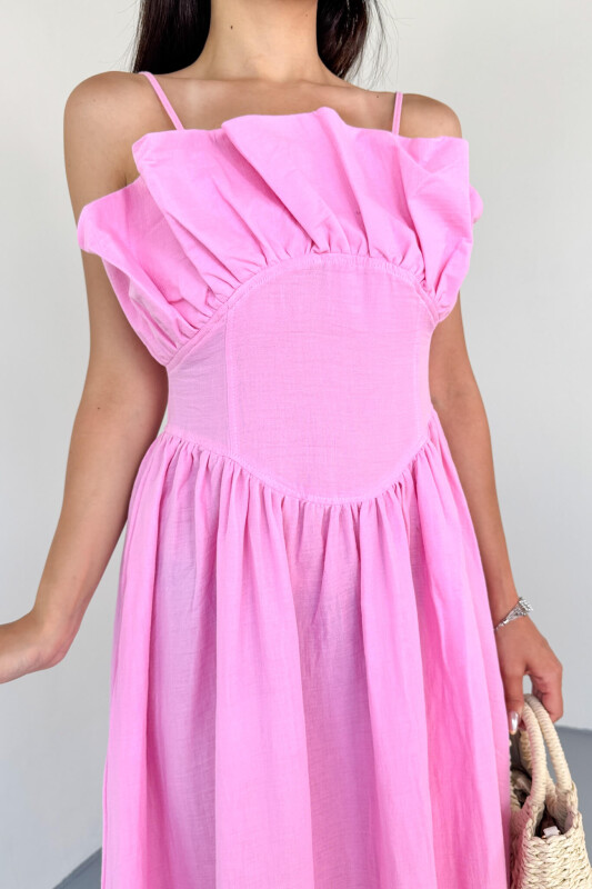 ELB-01807 Pembe Ön Piliseli Büstiyerli Müslin Kumaş Askılı Elbise - 3