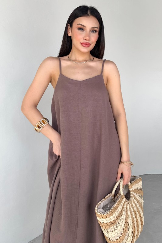 ELB-2975 Kahverengi Ayarlanabilir Askılı Midi Boy Elbise