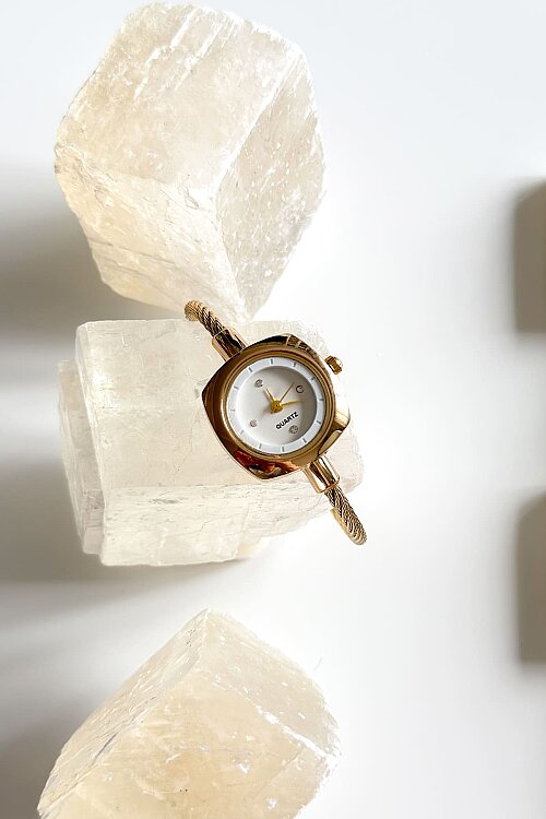 Elira Beyaz Gold Metal Kelepçe Kol Saati - 1