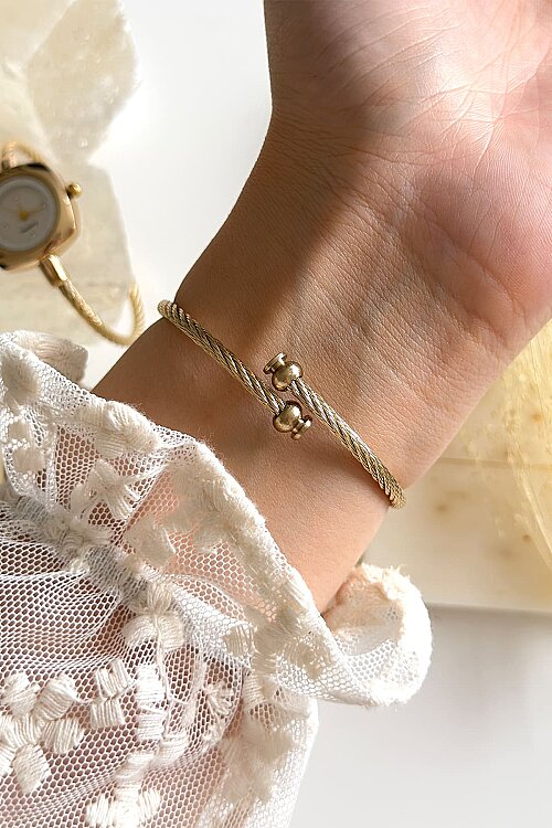 Elira Beyaz Gold Metal Kelepçe Kol Saati - 4