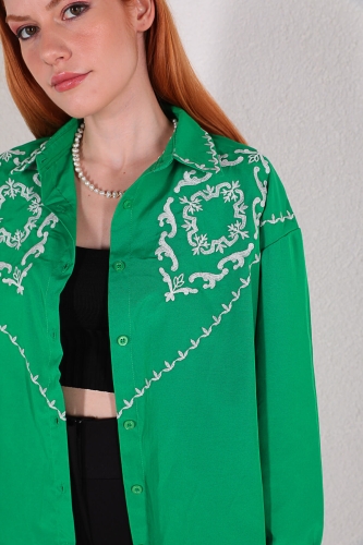 Cappmoda - GML-10204 Yeşil Beyaz Etnik Nakışlı Salaş Gömlek (1)