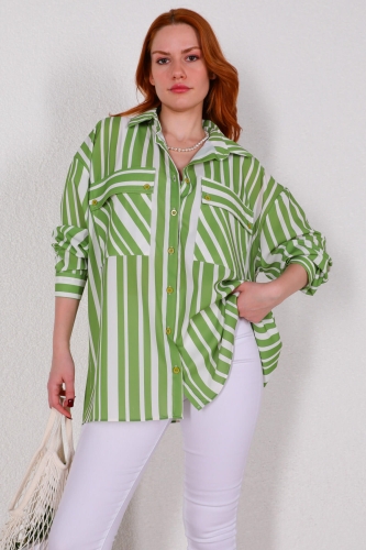Cappmoda - GML-10223 Yeşil Beyaz Geometrik Desenli Saten Kumaş Salaş Cepli Gömlek (1)