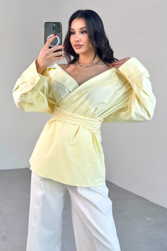 Cappmoda - GML-13259 Sarı Kruvaze Yaka Bağlamalı Asimetrik Kesim Gömlek (1)