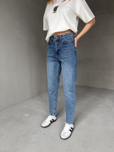 JEAN-08124 Mavi Taşlamalı Süper Kalıp Momfit Jean - 1