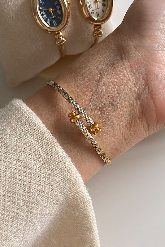 Lunia Lacivert Kadran Gold Kelepçe Kadın Kol Saati - 4