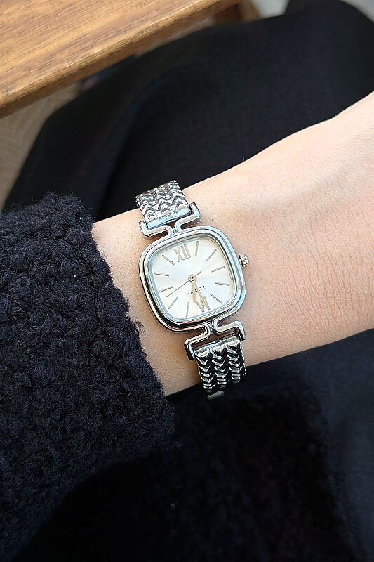 Noven Beyaz Kadran Silver Metal Kordon Kadın Kol Saati - 1
