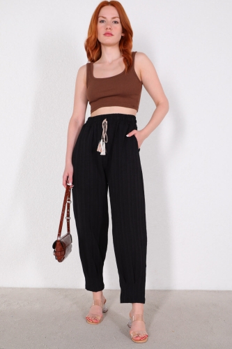 Cappmoda - PNT-07326 Siyah Püskül Detaylı Hasır Viskon Kumaş Şalvar Pantolon (1)