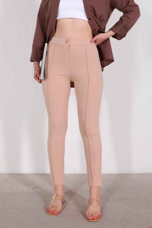 PNT-07338 Taş Rengi Çimalı Atlas Kumaş Havuç Pantolon
