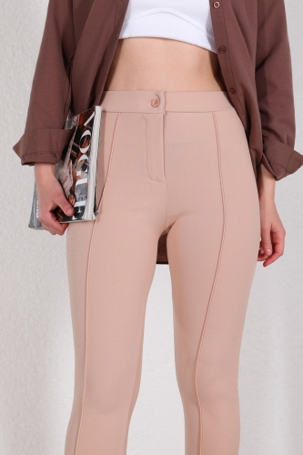 Cappmoda - PNT-07338 Taş Rengi Çimalı Atlas Kumaş Havuç Pantolon (1)
