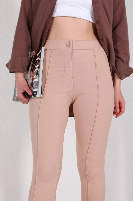 PNT-07338 Taş Rengi Çimalı Atlas Kumaş Havuç Pantolon