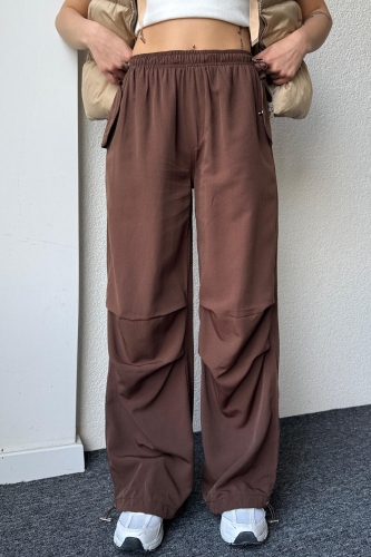 Cappmoda - PNT-07376 Kahverengi Bel Ve Paça İpli Cepli Salaş Pantolon (1)