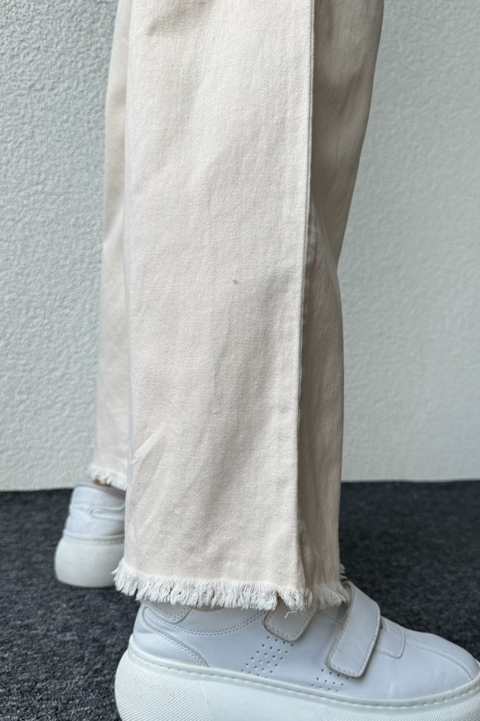 PNT-07379 Krem Rengi Paça Püsküllü Bel Lastik Ve İp Detay Keten Kumaş Salaş Pantolon