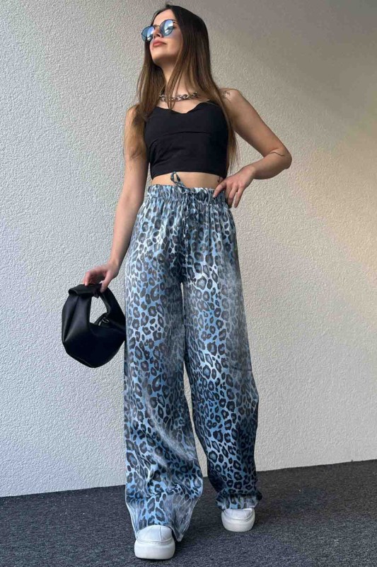 PNT-07390 Mavi Leopar Desenli Saten Kumaş Lastikli Palazzo Pantolon - 2