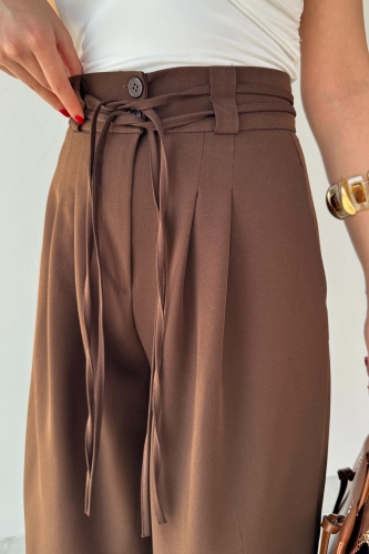Cappmoda - PNT-07414 Kahverengi İp Askı Model Tasarım Salaş Pantolon (1)