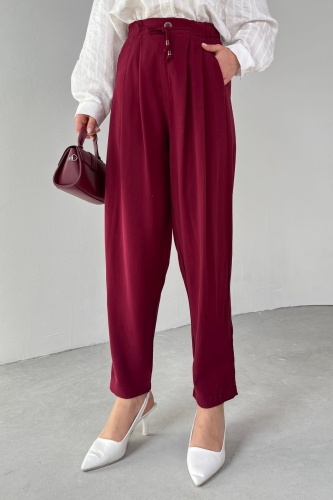 Cappmoda - PNT-07416 Bordo Bel Bağlamalı Pensli Havuç Pantolon (1)