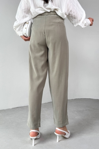Cappmoda - PNT-07416 Haki Bel Bağlamalı Pensli Havuç Pantolon (1)