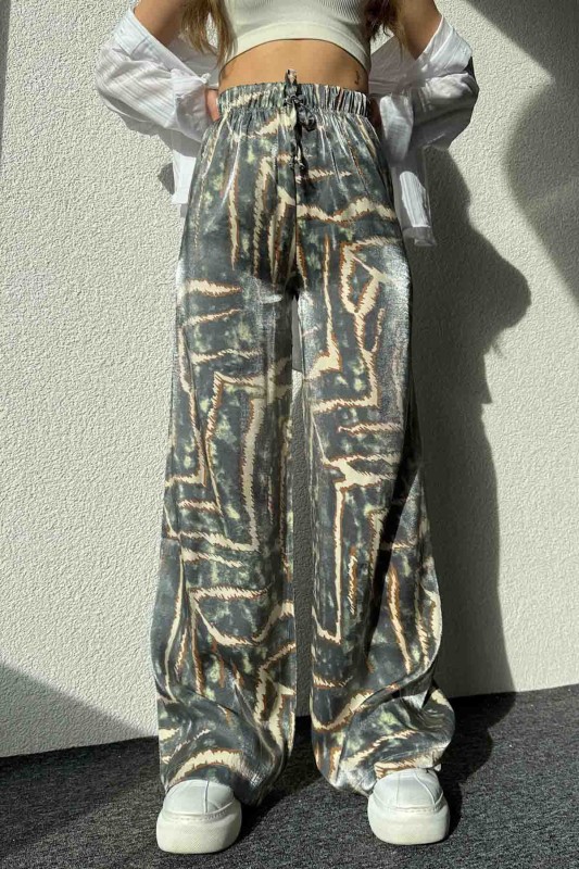PNT-7391 Yeşil Batik Desenli Saten Kumaş Salaş Palazzo Pantolon - 2