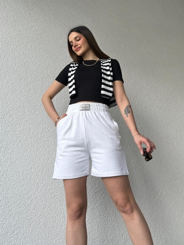 Cappmoda - ŞRT-16022 Beyaz Etiket Detaylı Uzun Lastikli Şort (1)