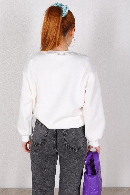 SWT-014155 Beyaz M Süzene Nakışlı Üç İplik Şardonlu Salaş Sweatshirt