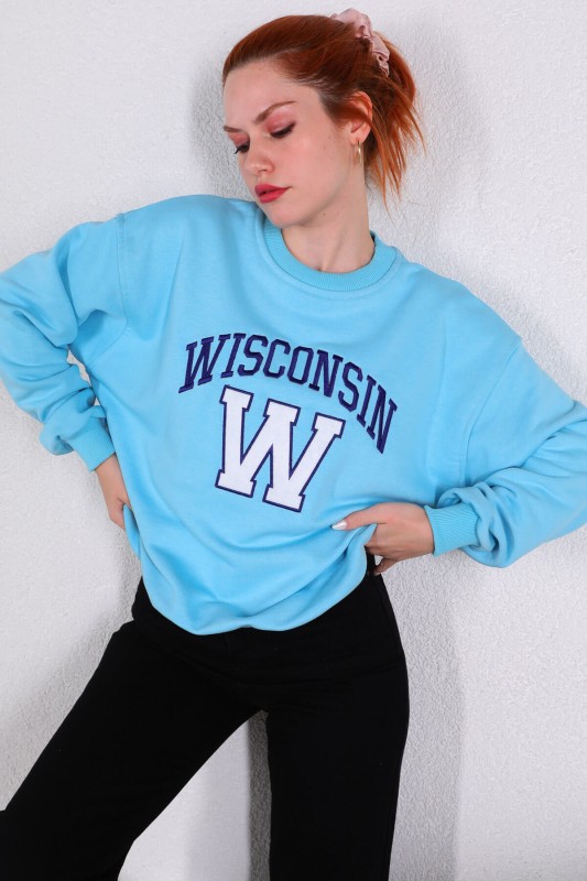 SWT-014177 Bebe Mavi Wisconsin Yazı Nakışlı Üç İplik Şardonlu Sweatshirt