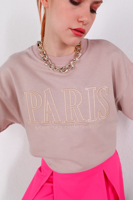 SWT-014179 Taş Rengi Paris Yazı Nakışlı Üç İplik Şardonlu Sweatshirt