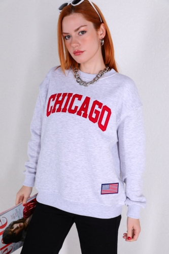 Cappmoda - SWT-014194 Karmelanj Chicago Nakışlı Üç İplik Şardonlu Sweatshirt (1)