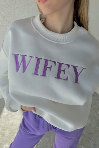 SWT-14240 Beyaz Wifey Yazı Nakışlı Şardonlu Sweatshirt - Thumbnail