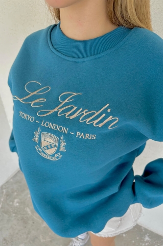 Cappmoda - SWT-14241 Mavi Le Fardin Yazı Nakışlı Şardonlu Sweatshirt (1)