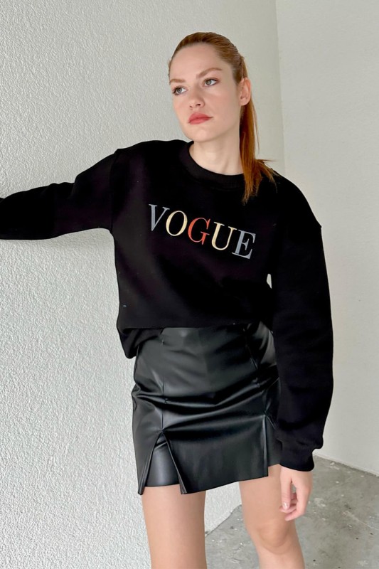 SWT-14243 Siyah Vogue Yazı Nakışlı Üç İplik Şardonlu Sweatshirt