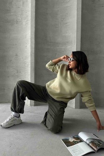 SWT-14257 Haki Boutique Peinture Yazı Kabartma Baskılı Üç İplik Şardonlu Sweatshirt - 7
