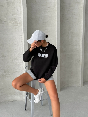 SWT-14268 Siyah Motif Desen Kabartma Baskılı Üç İplik Şardonlu Basic Sweatshirt - 1