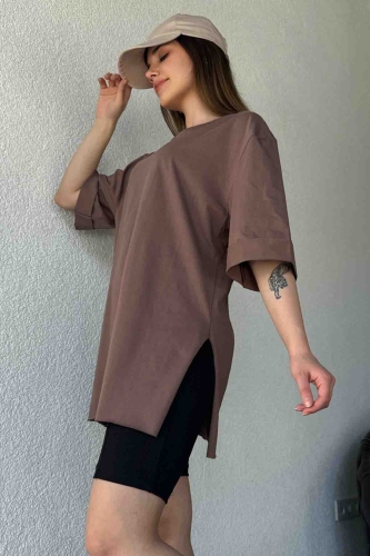 Cappmoda - T-20 Kahverengi Duble Kol Detay Yan Yırtmaçlı Bisiklet Yaka Basıc Tişört (1)