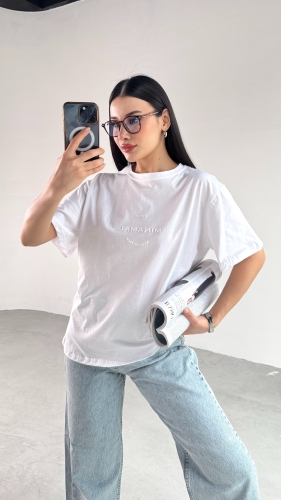 Cappmoda - T-927 Beyaz Mınamal Yazılı Enjeksiyon Baskı Bisiklet Yaka Tişört (1)