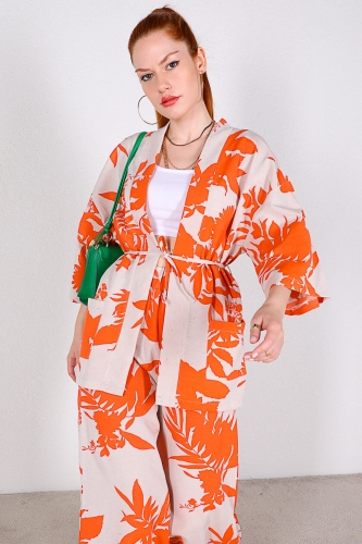 Cappmoda - TKM-03328 Turuncu Çiçek Desenli Taş Rengi Kimono Salaş Pantolon Keten Kumaş İkili Takım (1)