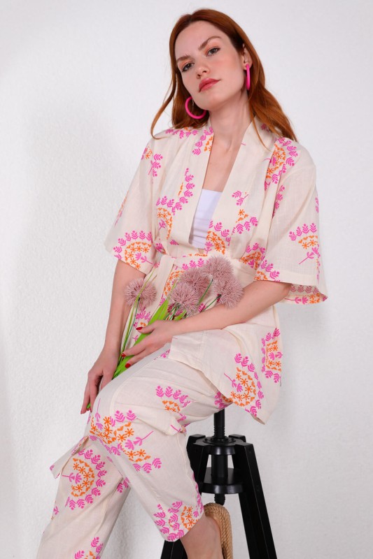 TKM-03440 Turuncu Çiçek Desenli Kuşaklı Kimono Salaş Pantolon Keten İkili Takım