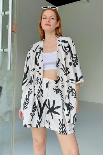 Cappmoda - TKM-03466 Siyah Beyaz Büyük Yaprak Desen Keten Kimono Şort İkili Takım (1)