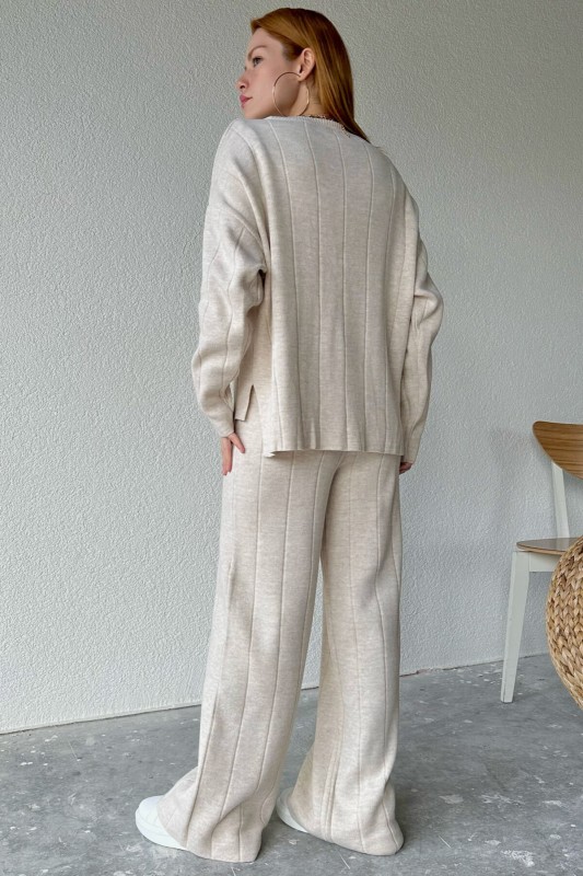 TKM-03489 Taş Rengi Örme Detaylı Triko Bluz Pantolon İkili Takım