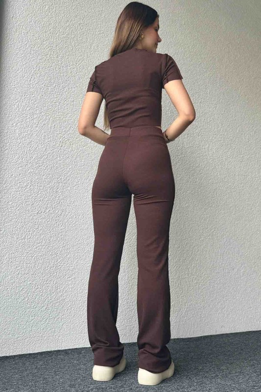 TKM-03590 Kahverengi Ters Dikiş Detaylı Crop Bluz Salaş Pantolon İkili Takım