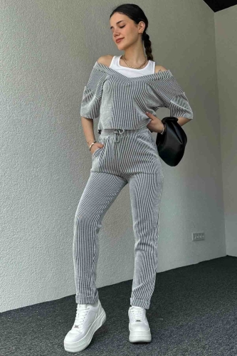TKM-03609 Siyah Beyaz Çizgili Tasarım Bluz Havuç Pantolon Ottoman Kumaş İkili Takım - Thumbnail
