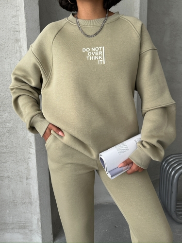 TKM-03626 Haki Do Not Over Think It Kabartma Yazı Baskılı Bisiklet Yaka Sweatshirt Jogger Üç İplik Şardonlu İkili Takım - 8