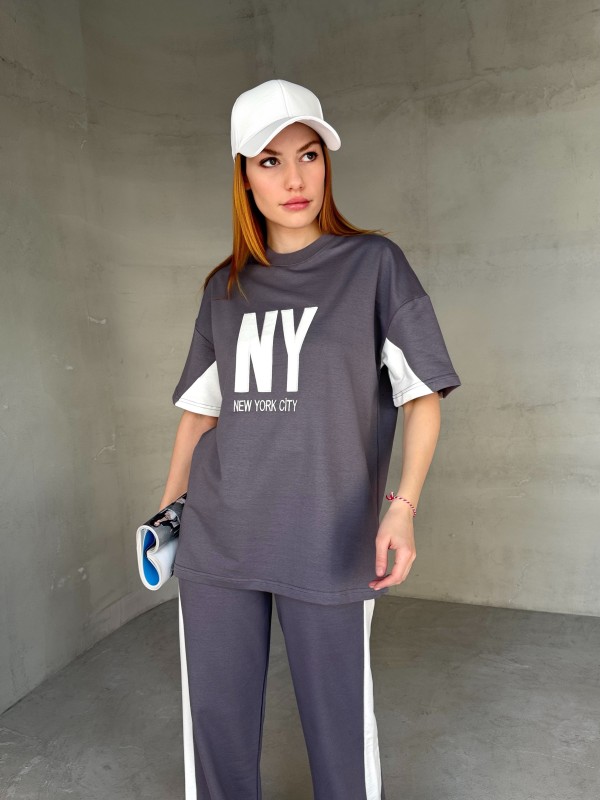 TKM-03655 Boyama Gri Beyaz NY Nakışlı Bisiklet Yaka Tshirt Bel Lastikli Palazzo Alt İkili Takım
