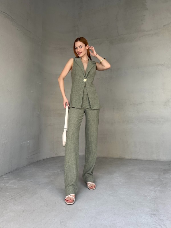 TKM-03667 Haki Kruvaze Yaka Tek Düğmeli Yelek Bel Lastikli Bol Paça Pantolon Bürümcük Kumaş İkili Takım